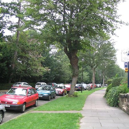ハロゲート The Dales Bed & Breakfast エクステリア 写真