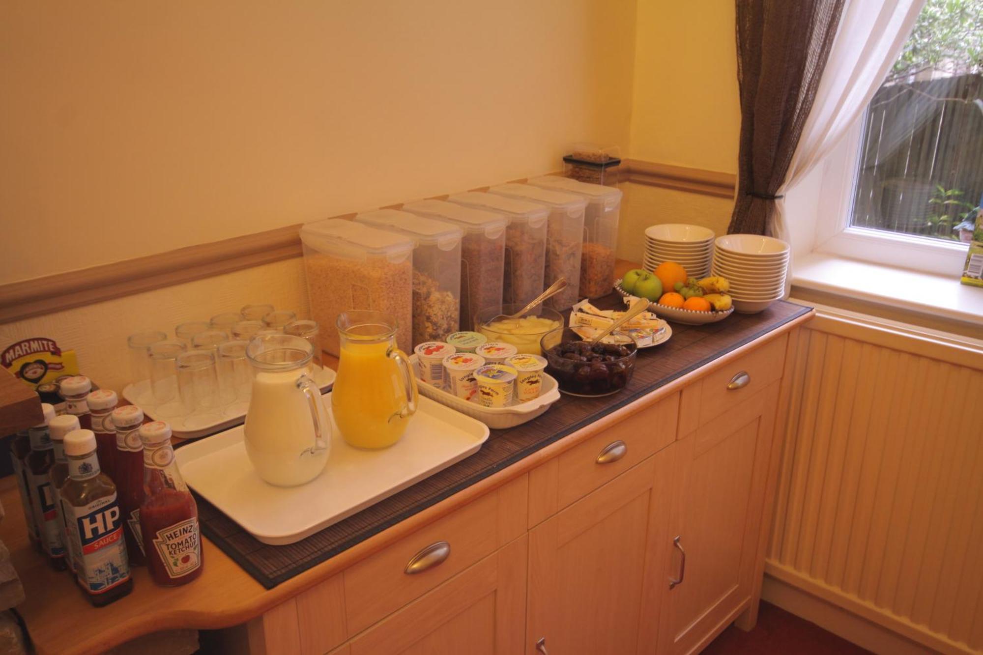 ハロゲート The Dales Bed & Breakfast エクステリア 写真
