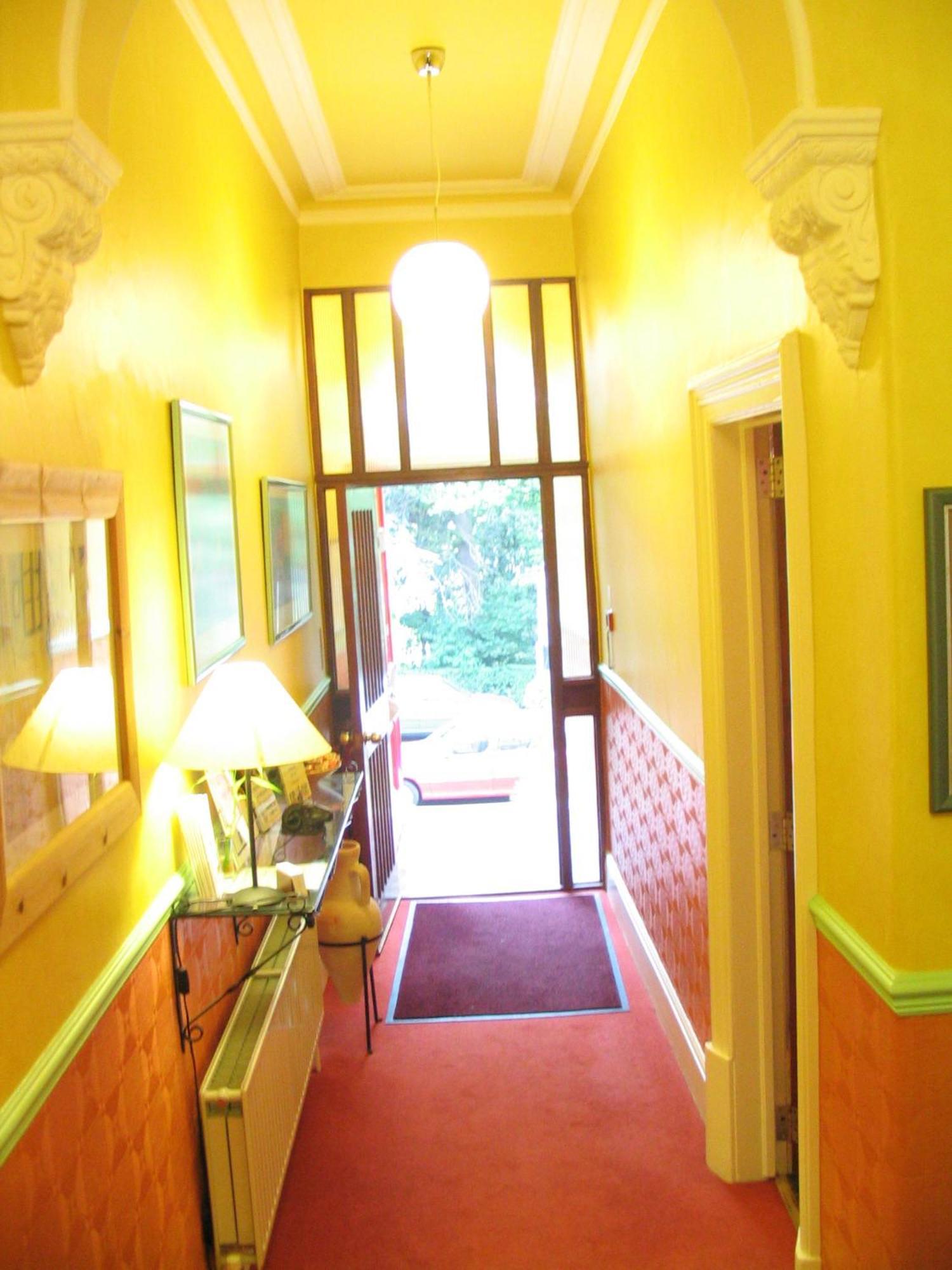 ハロゲート The Dales Bed & Breakfast エクステリア 写真